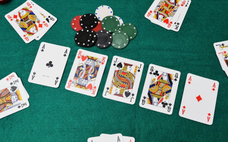 Trở thành cao thủ với những thủ thuật chơi Poker này