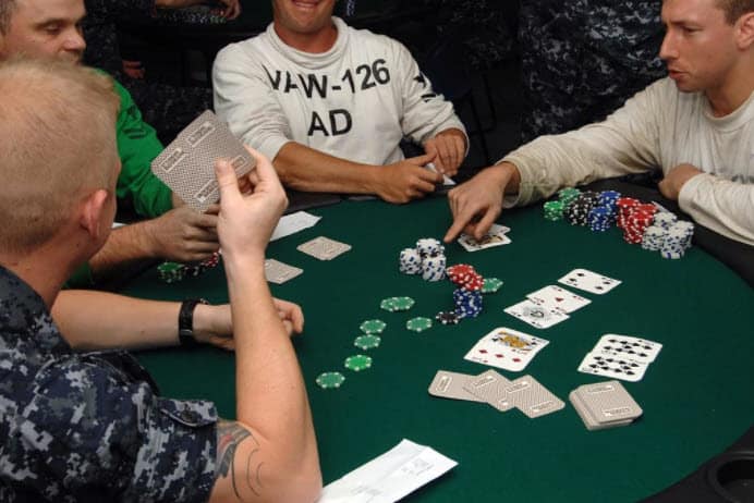 Những nguyên tắc cần nắm để đánh bại nguy cơ thua cuôc triền miên trong Poker