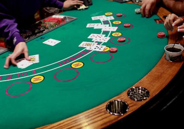 Giải thích ngắn gọn quy tắc của các loại biến thể Blackjack