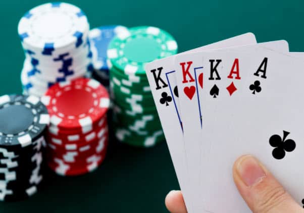 Những vấn đề tác động đến tâm lý người chơi trong Poker