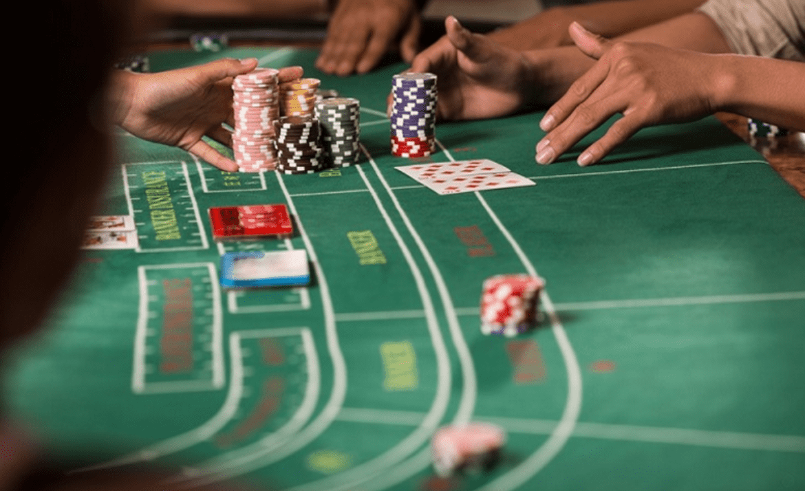 Kiếm tiền triệu mỗi ngày nhờ chơi game Baccarat cực đơn giản?