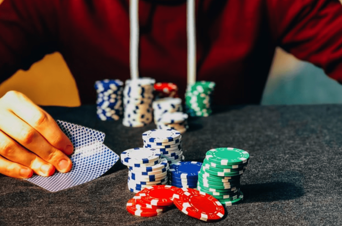 Một số cách để người chơi có thể giành chiến thắng khi chơi poker