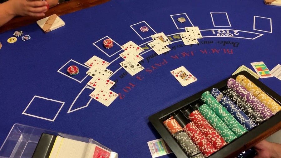 Cách chơi Blackjack hay nhất có thể đánh bại nhà cái